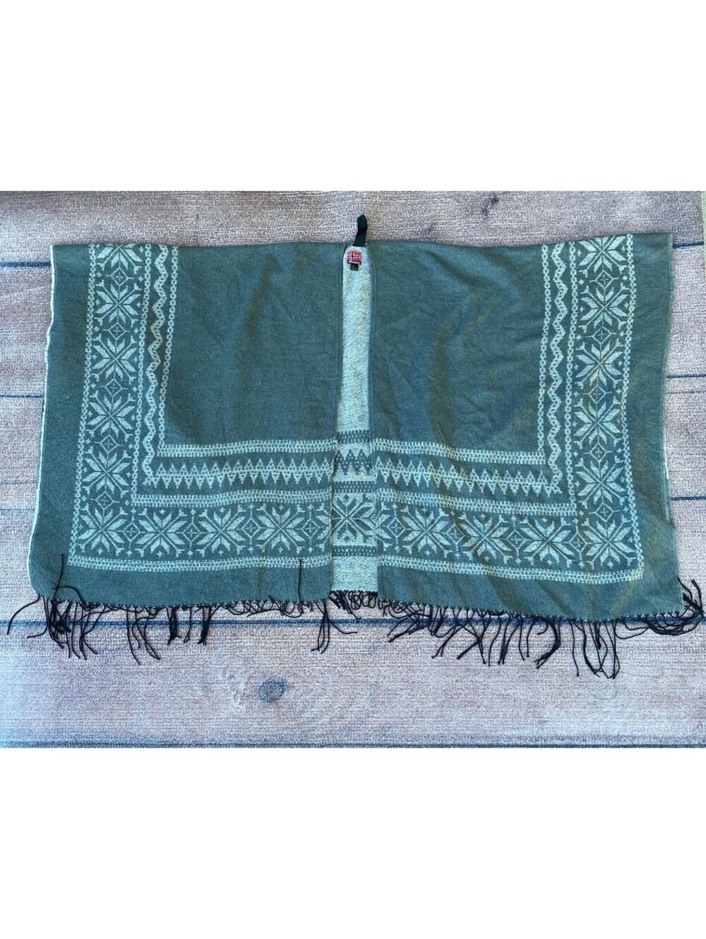 Flaaronning Norway Scandinavian Star Pattern Apres Ski Fringed Blanket Shawl OS